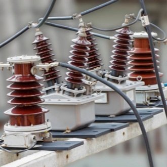 電流互感器二次側不能開路的原因、如何避免