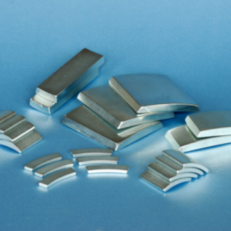 永磁材料矯頑力大於退磁場時材料磁性變化